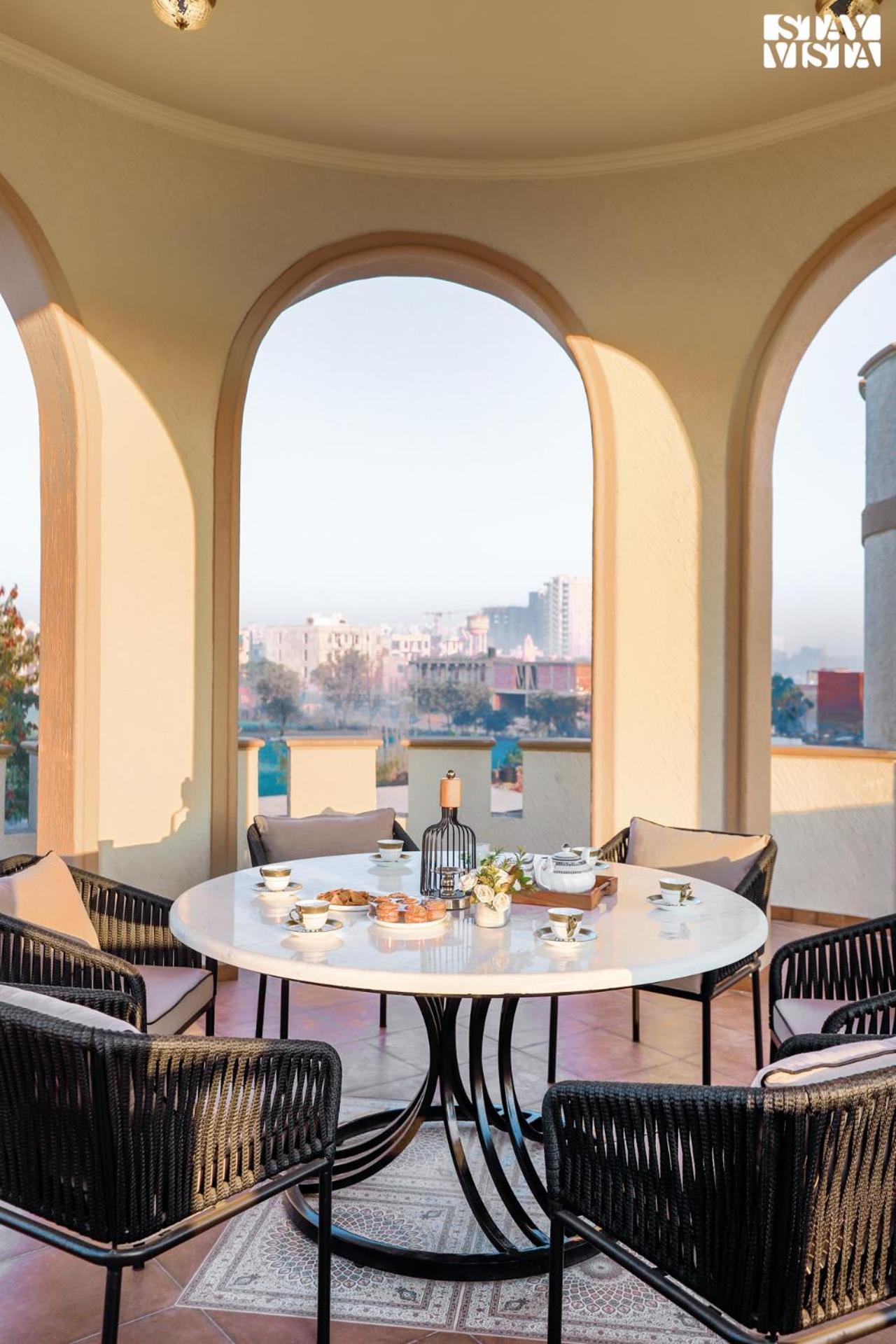Stayvista'S Mystic Castle With Terrace, Swimming Pool, Lawn With Gazebo Jaipur Bagian luar foto
