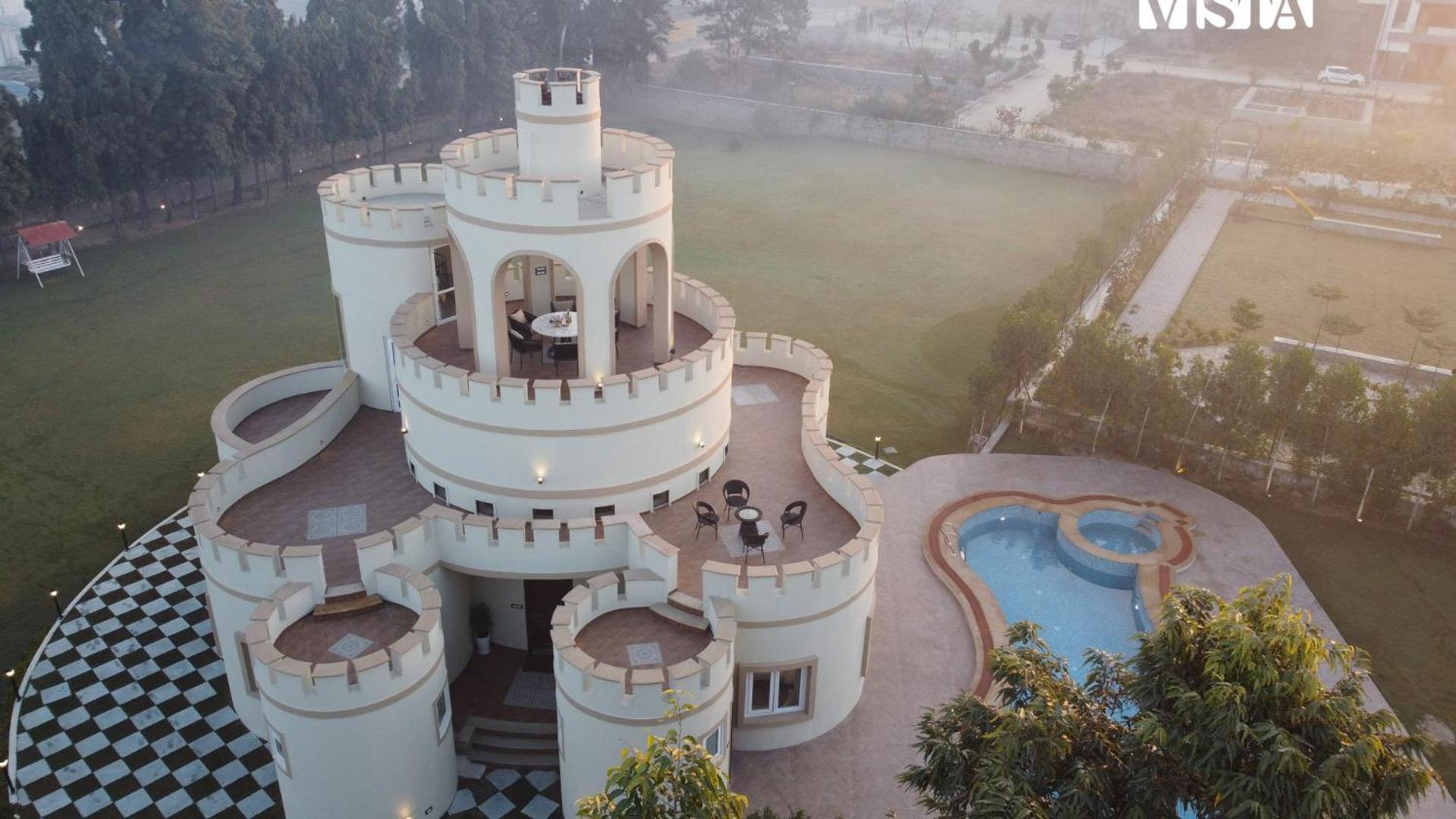Stayvista'S Mystic Castle With Terrace, Swimming Pool, Lawn With Gazebo Jaipur Bagian luar foto