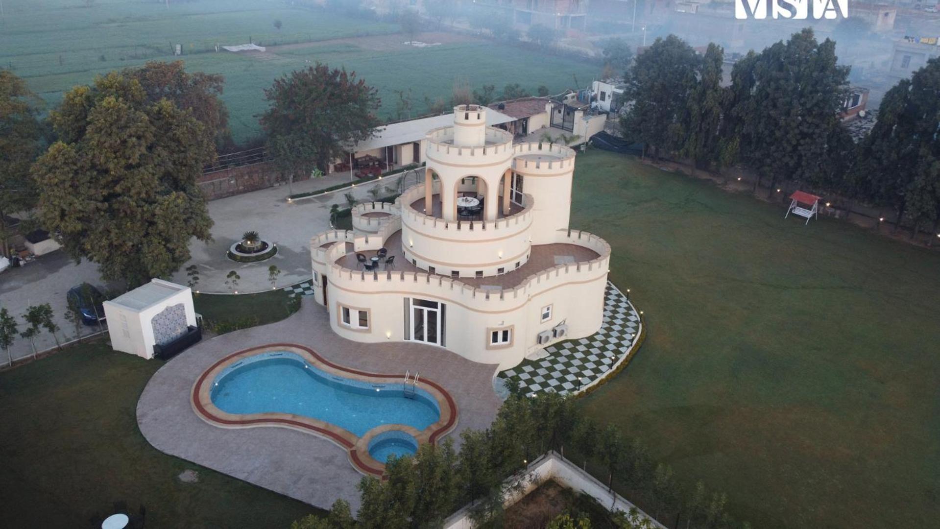 Stayvista'S Mystic Castle With Terrace, Swimming Pool, Lawn With Gazebo Jaipur Bagian luar foto